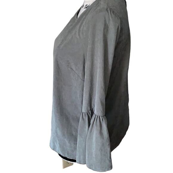 LISTICLE light gray green bell sleeve blouse S - Picture 3 of 5
